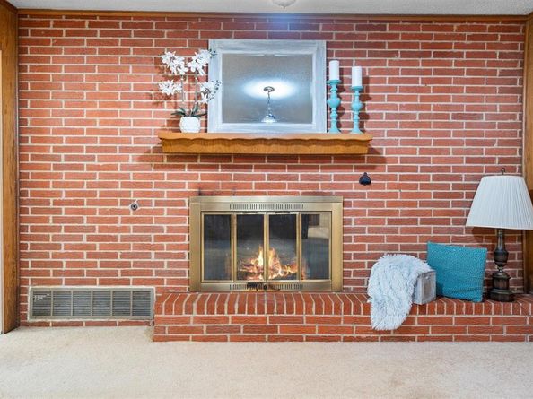 6225 N Hill Lane , Fort Worth Texas 76135
