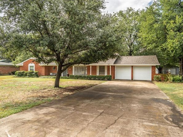 6225 N Hill Lane , Fort Worth Texas 76135