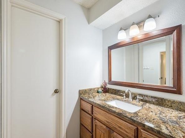 2404  Deep Valley Trail , Plano Texas 75023