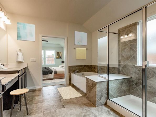 11212  Abbotsbury Road , Fort Worth Texas 76052