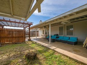 939  Wood Brook Drive , Grand Prairie Texas 75052