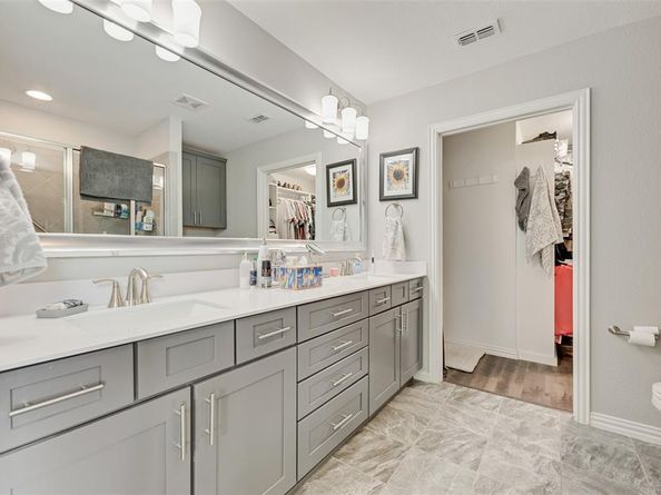 1001  Memorial Drive , Little Elm Texas 76227