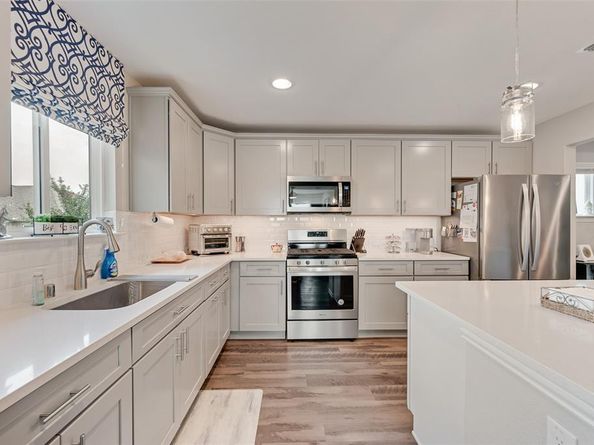 1001  Memorial Drive , Little Elm Texas 76227