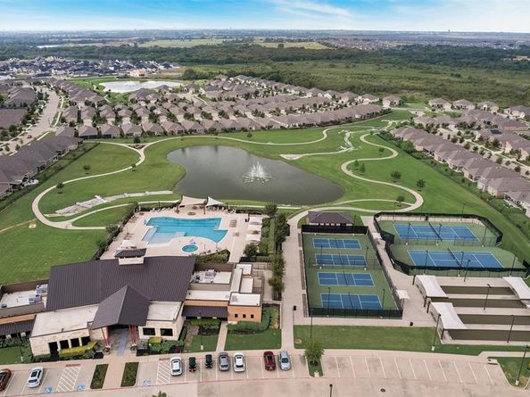 1001  Memorial Drive , Little Elm Texas 76227