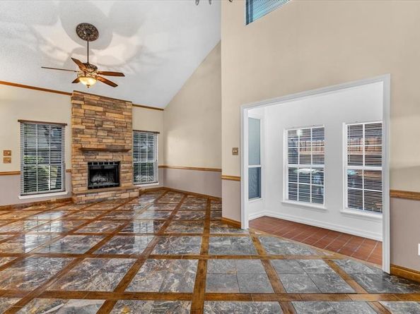 215  Ironbark Drive , Arlington Texas 76018