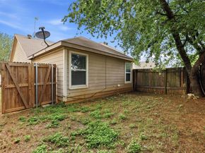 1452  Pine Lane , Fort Worth Texas 76140