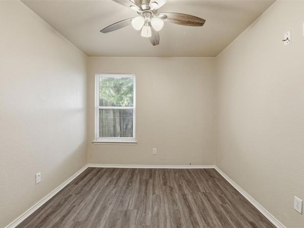 1452  Pine Lane , Fort Worth Texas 76140