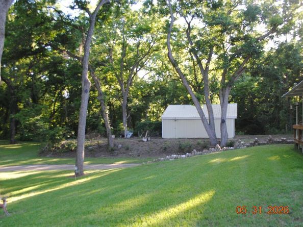1628  RIVERWAY Lane , Lancaster Texas 75146