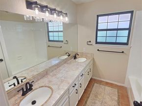 1507  Clover Hill Road , Mansfield Texas 76063
