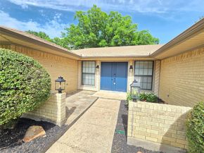 1507  Clover Hill Road , Mansfield Texas 76063