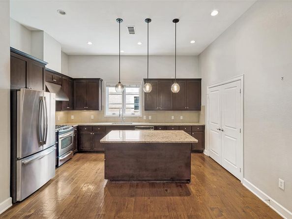 3210  Carlisle Street  19, Dallas Texas 75204