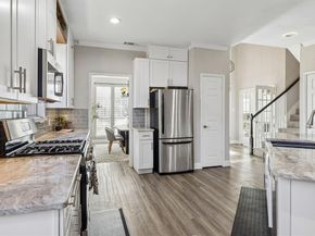 804  Summit Pointe  , Lewisville Texas 75077
