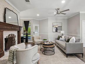 804  Summit Pointe  , Lewisville Texas 75077