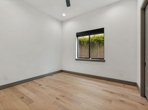 3716 W Beverly Drive , Dallas Texas 75209