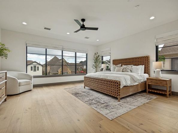 3716 W Beverly Drive , Dallas Texas 75209