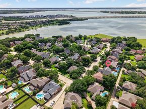 1505  Shadybrook Lane , Rowlett Texas 75088