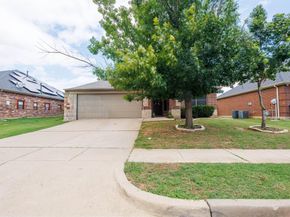 1005  Oarlock Drive , Crowley Texas 76036