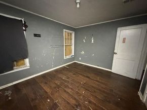4113  Ave Avenue  N, Fort Worth Texas 76105
