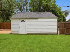 2721  Benbrook Boulevard , Fort Worth Texas 76109