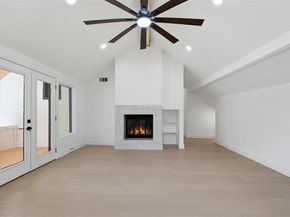 1521  El Campo Drive , Dallas Texas 75218