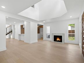 1521  El Campo Drive , Dallas Texas 75218