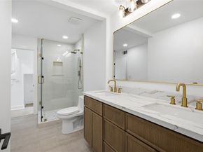 1521  El Campo Drive , Dallas Texas 75218