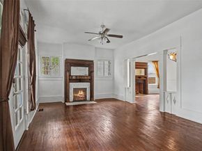 1601 S Henderson Street , Fort Worth Texas 76104