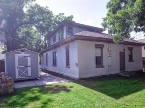 1601 S Henderson Street , Fort Worth Texas 76104