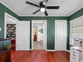602  Harrisdale Avenue , River Oaks Texas 76114