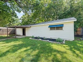 602  Harrisdale Avenue , River Oaks Texas 76114