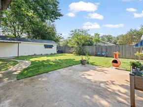 602  Harrisdale Avenue , River Oaks Texas 76114