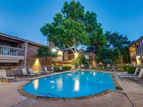 5140  Amesbury Drive  212, Dallas Texas 75206