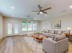 1625  Avenue D  , Grand Prairie Texas 75051
