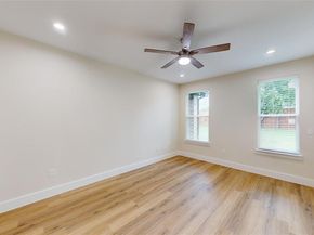 1625  Avenue D  , Grand Prairie Texas 75051