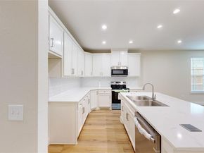 1625  Avenue D  , Grand Prairie Texas 75051