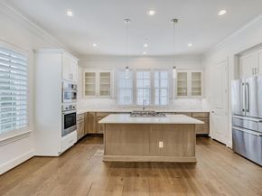 7333  Valley View Lane  601, Dallas Texas 75240