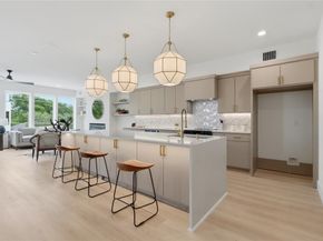 4009  Finis Lane , Dallas Texas 75212