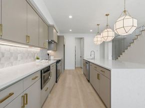 4009  Finis Lane , Dallas Texas 75212