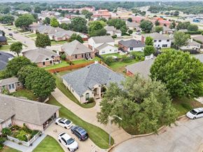2861  Harvard Court , Fort Worth Texas 76118