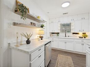 6046  Penrose Avenue , Dallas Texas 75206