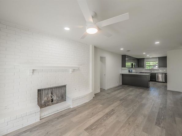 6  Honor Oak Lane , Bedford Texas 76022