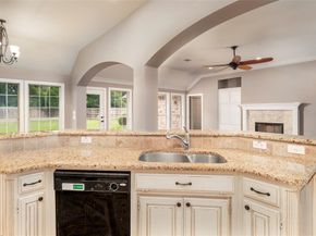 2403  Casey Court , Arlington Texas 76013