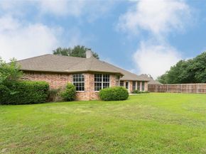 2403  Casey Court , Arlington Texas 76013