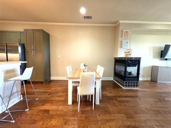 2800  Sandage Avenue  206, Fort Worth Texas 76109