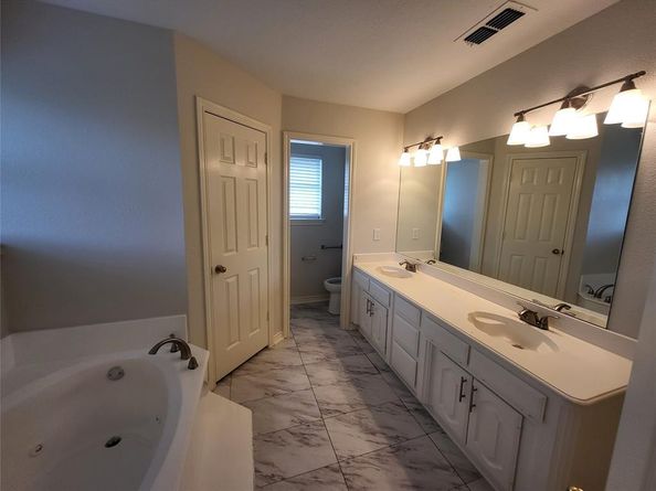 1109  Westgrove Drive , Saginaw Texas 76179