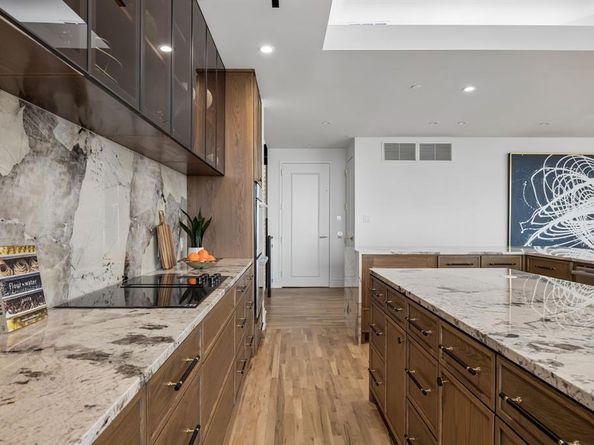 3111  Welborn Street  1703, Dallas Texas 75219