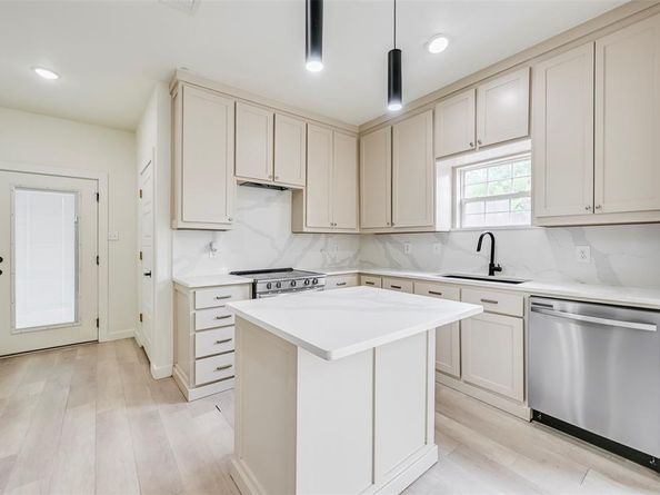 2109  Gould Avenue , Fort Worth Texas 76164