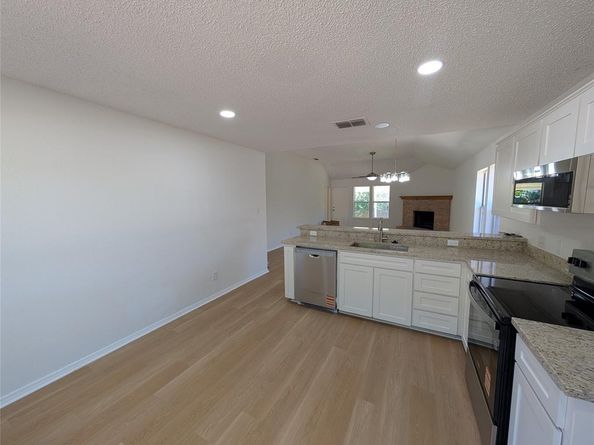 4821  Saint Thomas Place , Fort Worth Texas 76135