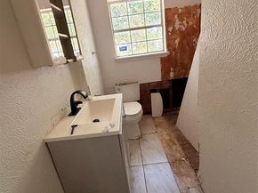 1531  Padgitt Avenue , Dallas Texas 75203