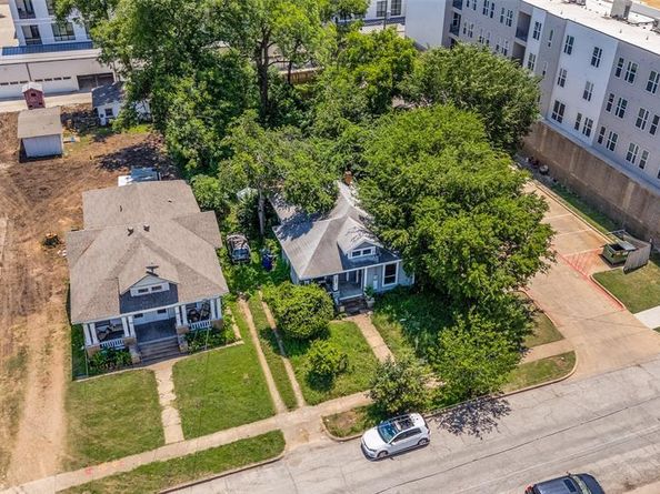 520 W 9th Street , Dallas Texas 75208